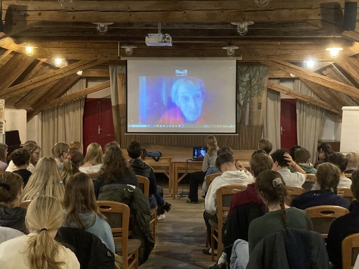 Gymnasium Theodorinaum - Fahrt nach Theresienstadt in Vorbereitung auf das Schulprojekt Die Kinder der toten Stadt 2025